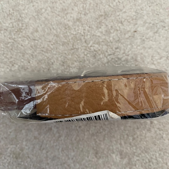 Mighty Paw Leather Collar - Picture 3 of 3